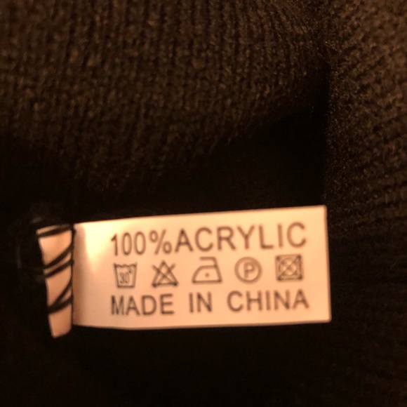 ADULT UNISEX Aquarius ♒️ BLACK BEANIE NWT - Picture 6 of 8